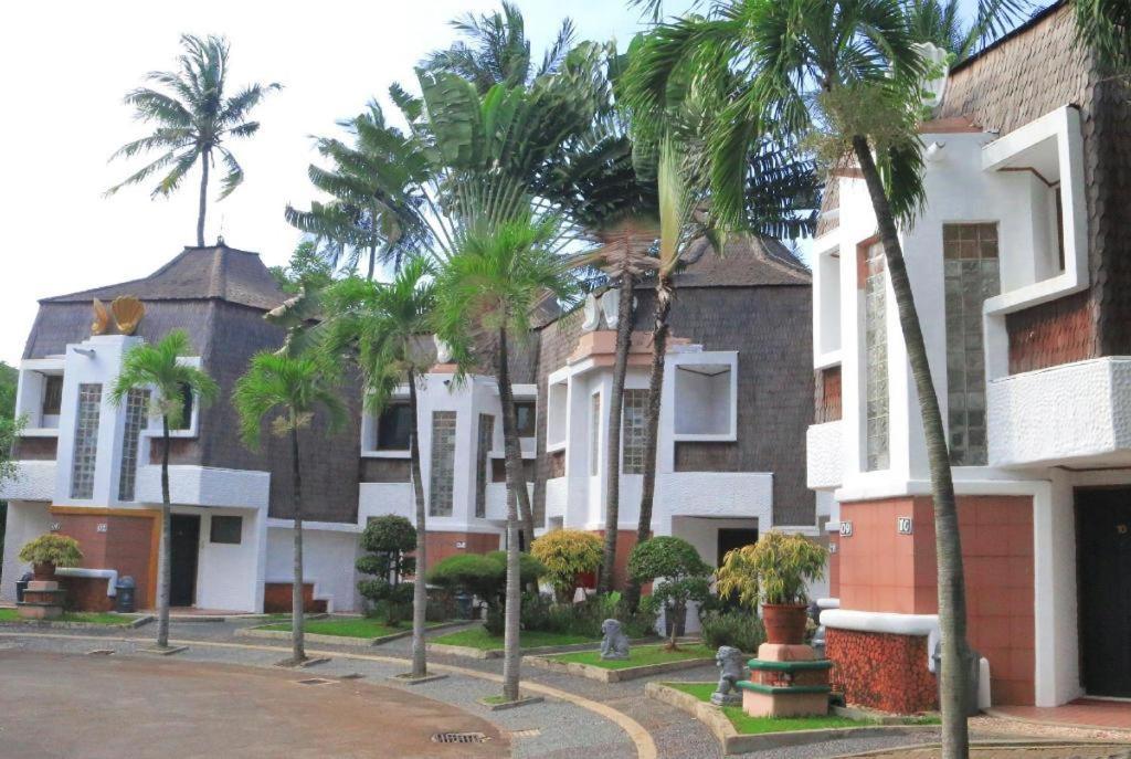 Putri Duyung Ancol Hotel Джакарта Екстериор снимка