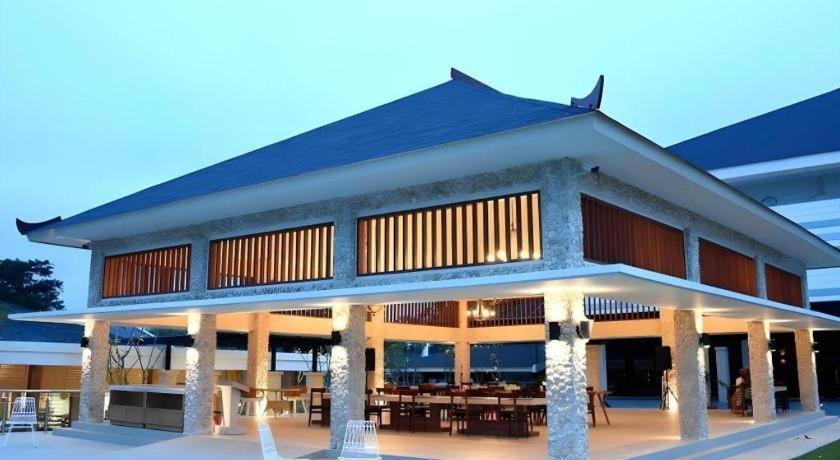 Putri Duyung Ancol Hotel Джакарта Екстериор снимка