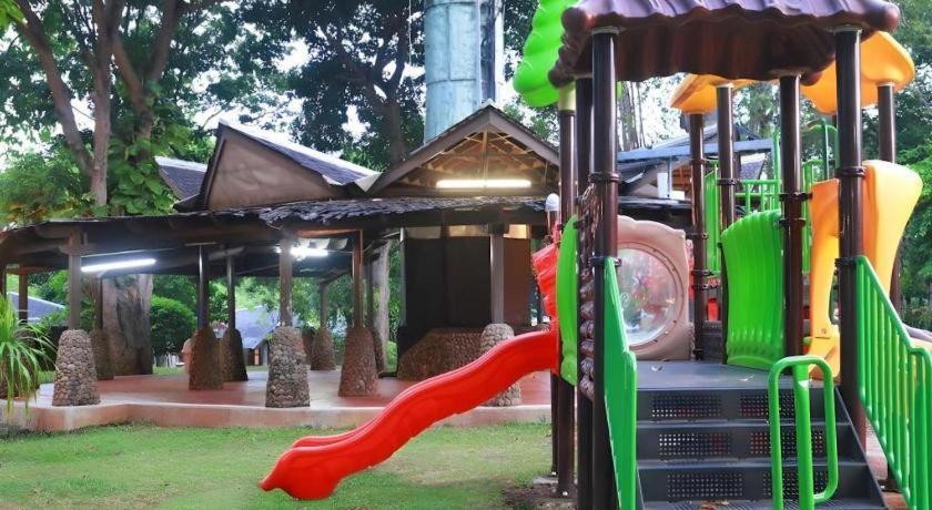 Putri Duyung Ancol Hotel Джакарта Екстериор снимка