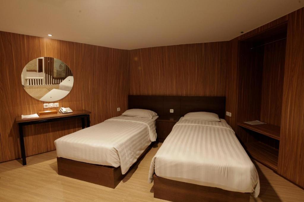Putri Duyung Ancol Hotel Джакарта Екстериор снимка