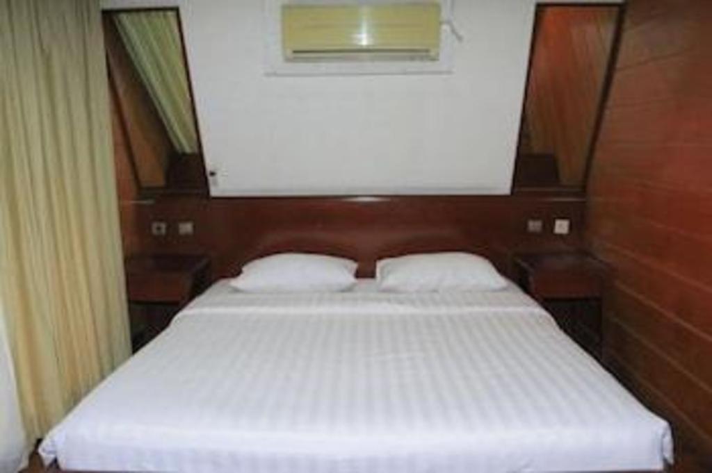 Putri Duyung Ancol Hotel Джакарта Екстериор снимка