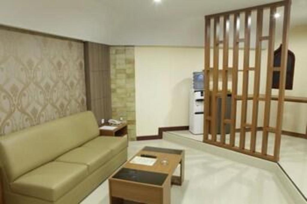 Putri Duyung Ancol Hotel Джакарта Екстериор снимка