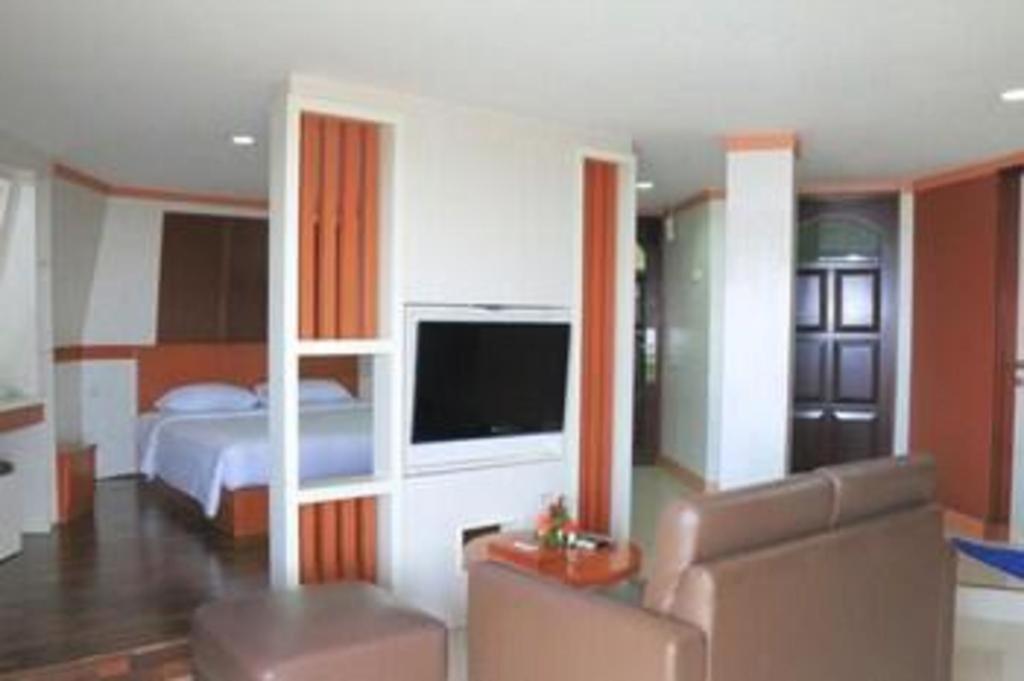Putri Duyung Ancol Hotel Джакарта Екстериор снимка